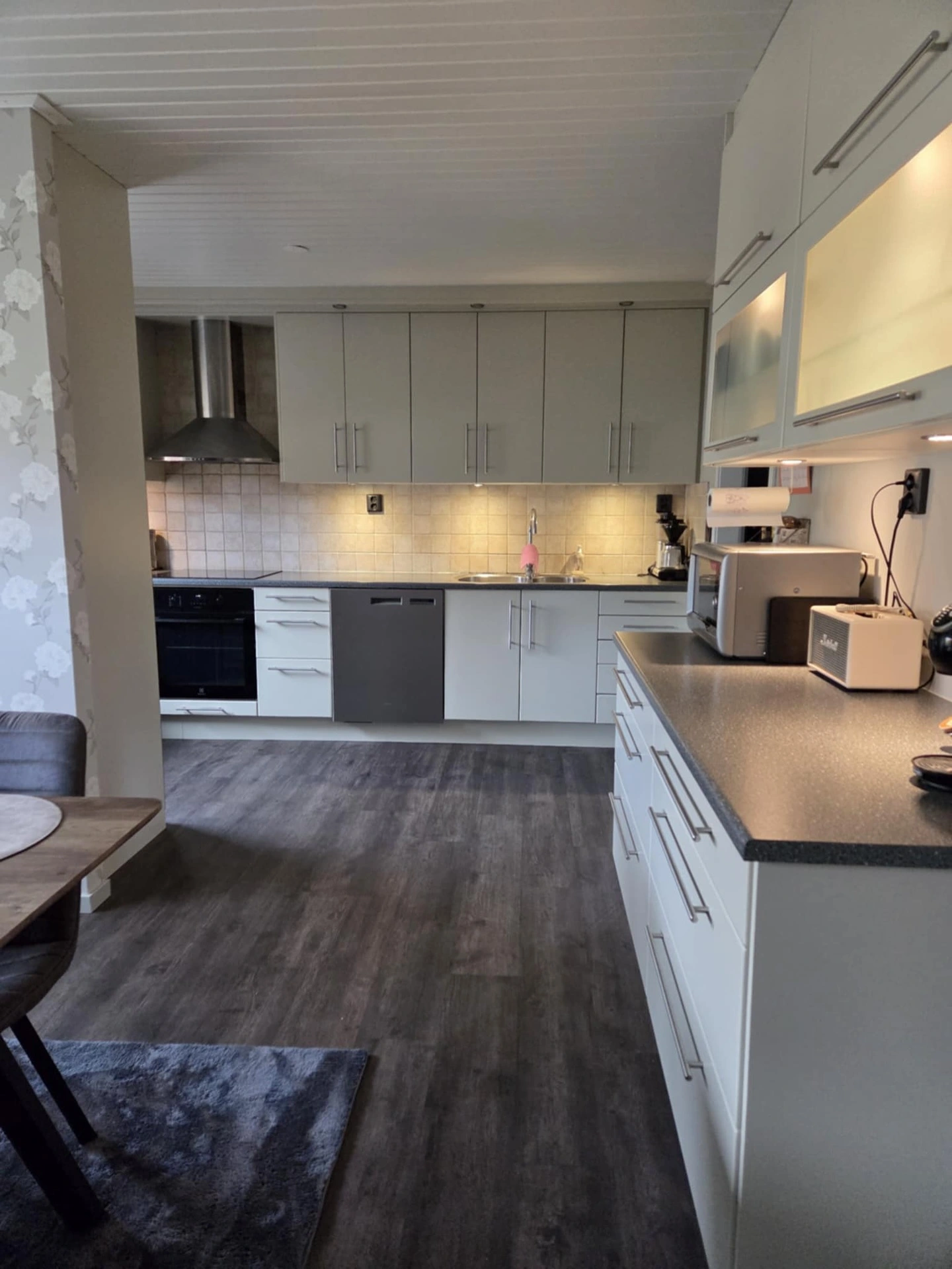 Kökmålning efter Ljungby - Invändig målning efter